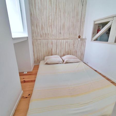 Small Lovely Studio Lisboa Екстериор снимка